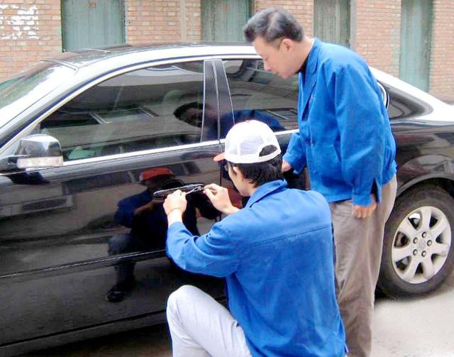 镇坪开锁公司：车钥匙坏了怎么办